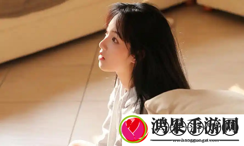 瞒着老公加班的hr中字