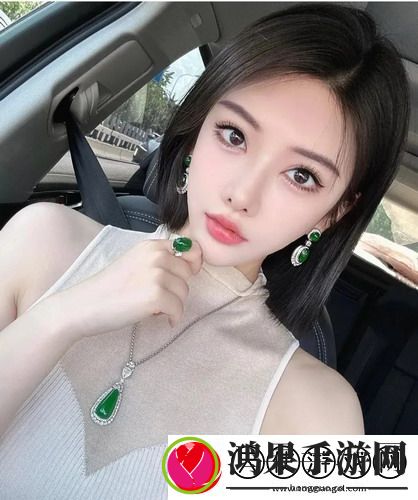 一面膜胸口一面吃下部位片段：让你在追剧间隙也能美美哒，别再错过这些“面膜”新玩法了！