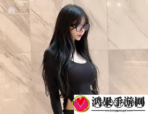 女儿回家满足父亲的心理小说感动与成长交织友