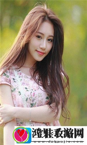 《丰满的女邻居》三级细节打动人心，网友：情感真实感人！