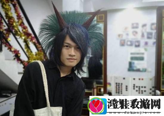 “杀马特之父”罗福兴已财富自由工作2天月入5万
