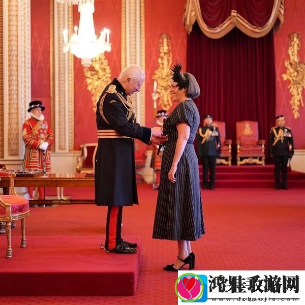 导演诺兰及其配偶受封爵士